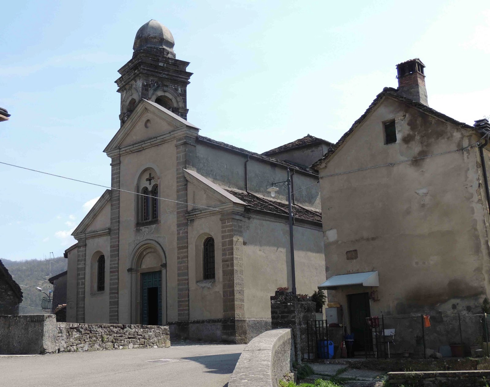 Roccaprebalza, la chiesa